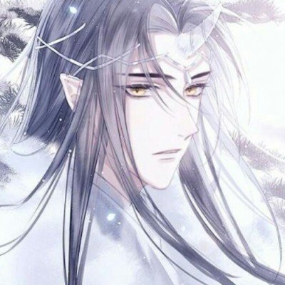 宝宝差点摔倒一车厢人都动了